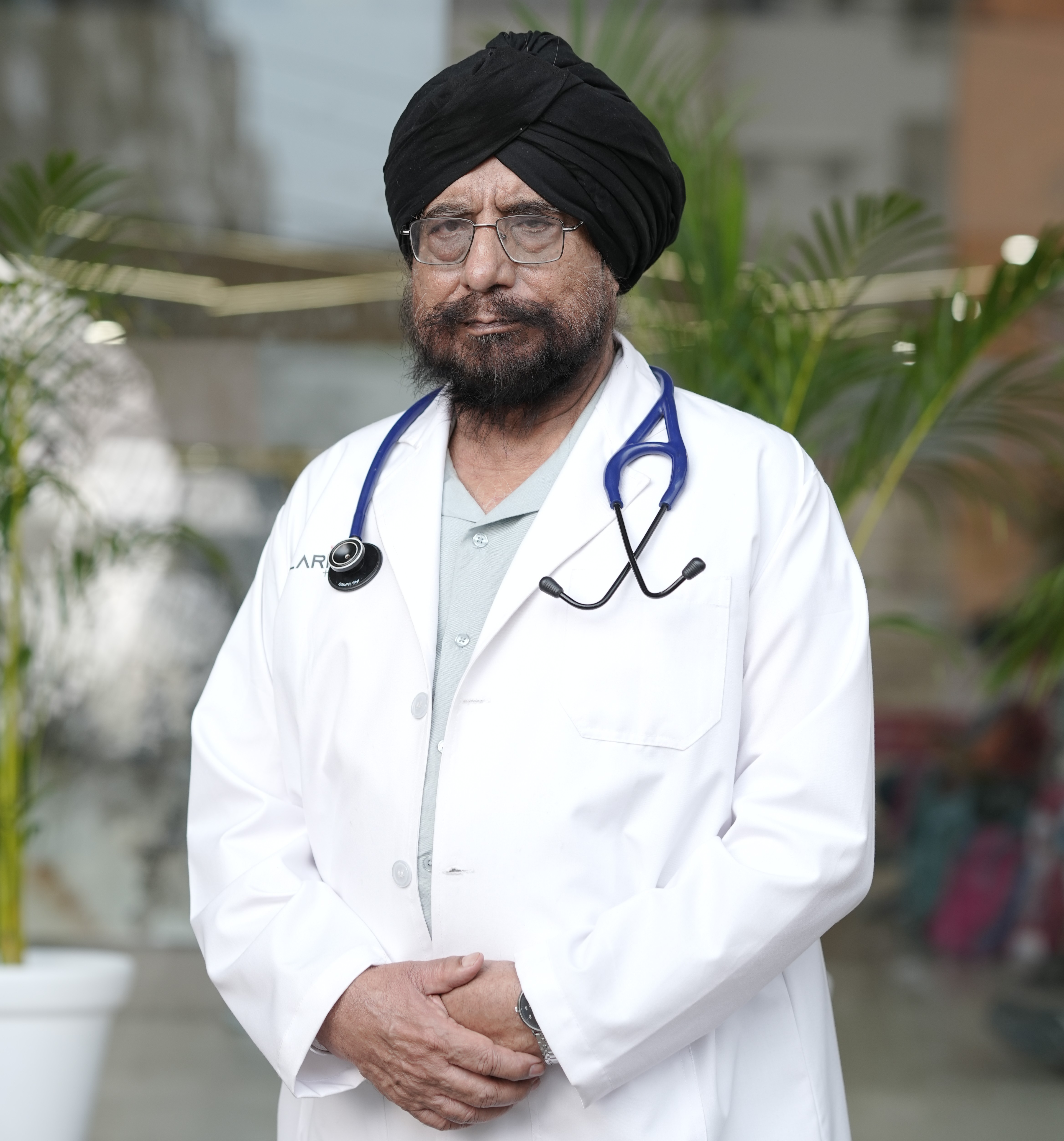 Dr. Paramjeet Gogia